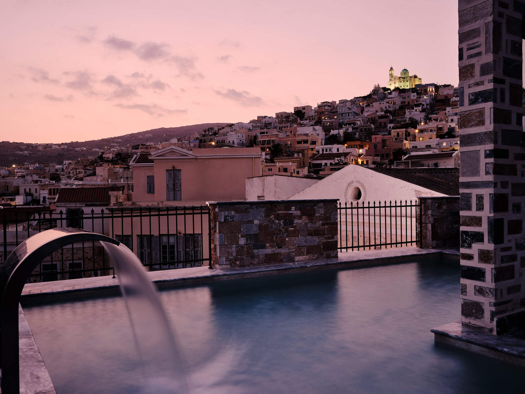 Argini hotel Syros